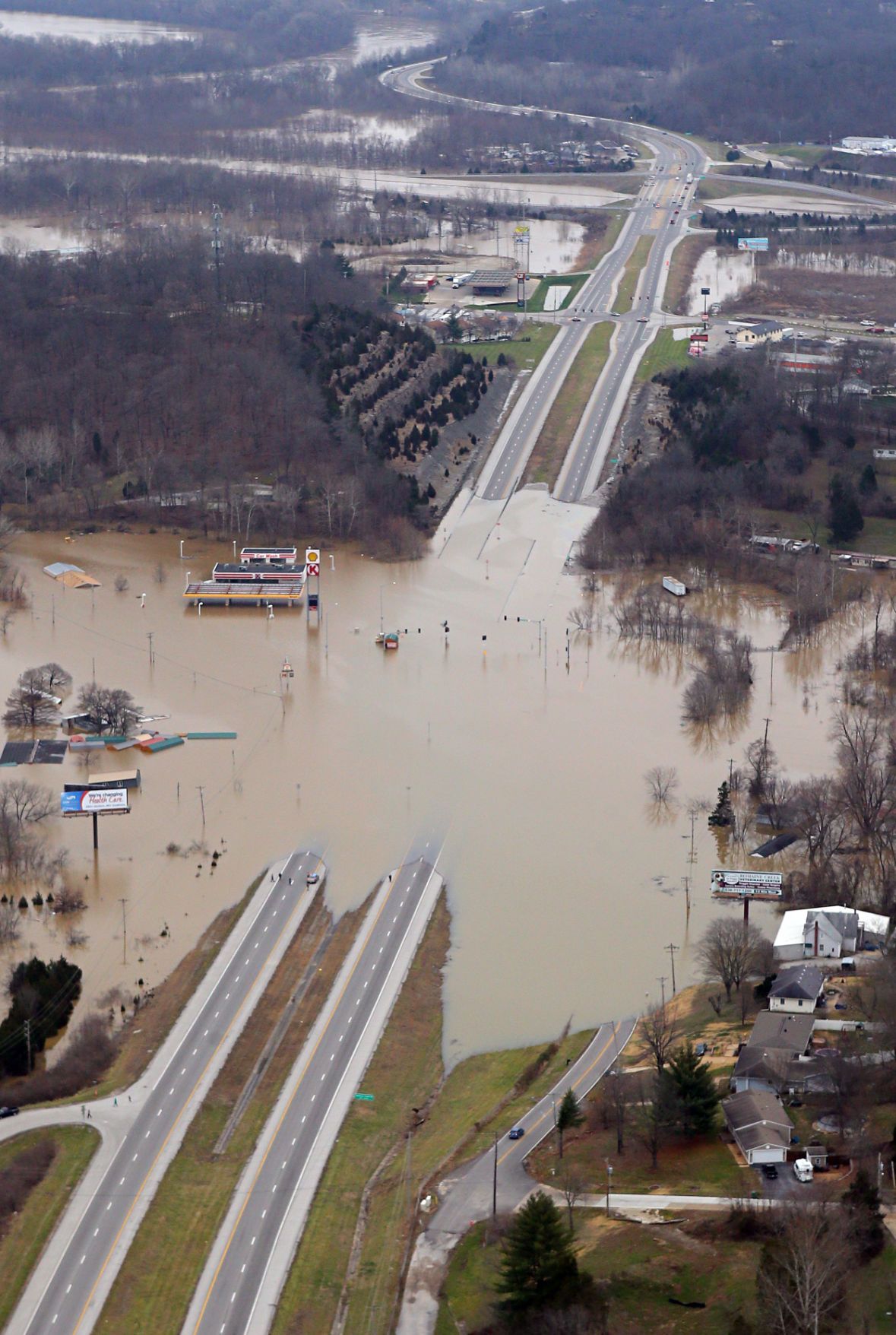 Historic flooding on the Meramec River, Highway 141 closed in Fenton